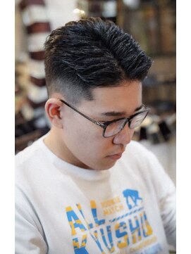 シークレットミラーズ(SECRET MIRRORS) メンズフェード