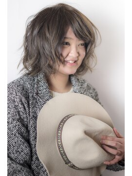 アスイン(asuin) ふわ巻きショートスタイル