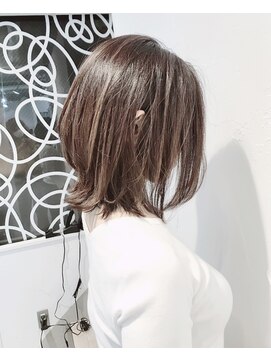 ミッシェル アフロート(michelle afloat) 20代３０代４０代５０代ひし形Cカーブくびれ外ハネボブレイヤー