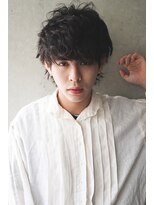 カライング(ing)&nbsp;スーツ短髪ツーブロック束感モテる黒髪シークレットパーマ流行