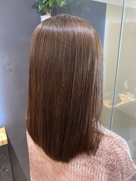 アキオドットヘアー(AKIO.hair) 伸ばしかけの髪の毛にオススメ！　髪質改善美髪ストレート！