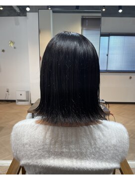 ラフィネ 成増店(raffine) 【 raffine 君島 】切りっぱなしリッチブラック/髪質改善/成増