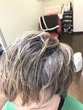ヒッピーヘアー(Hippie Hair) ブリーチ　メッシュ