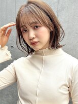 ザシー オモテサンドウ(The C)&nbsp;柔らかベージュ　レイヤーボブ　２０代３０代４０代