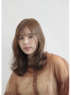 クーラアオヤマ(Cura Aoyama) コテ巻き風パーマ×やわらかベージュ