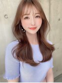 ゆったりくびれる色っぽさが女性らしさを演出