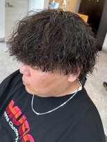 フゥ 宇都宮(FeU)&nbsp;ツイストスパイラルパーマツーブロックメンズマッシュパーマ