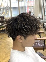 ガオプロデュースバイレボ(gao produced by revo)&nbsp;【曽我尾真生】波巻きパーマ/ハイライト/マッシュパーマ