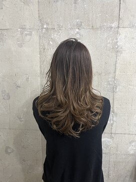 アルール バイ フェローズ(ARULE by fellows) 外国人風グラデーション