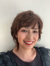 美容室メデューサ朝倉街道店 mika 
