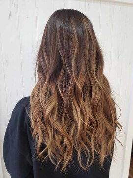 ワンクリエーション(ONEcreation) イメチェン/レッドブラウン/フルバング/似合わせカット/愛甲石田