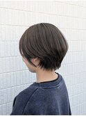 ショートボブ×グレージュ