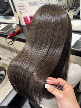 アパカバール 鳳店(Apa kabar) オリーブカラー