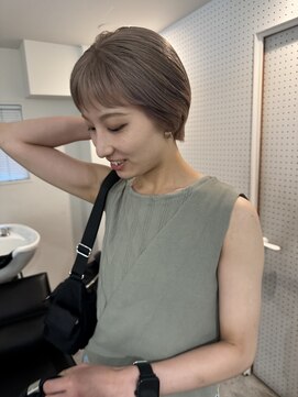 ツイッグ バイ ヤード(twig by YARD.) ブリーチありくすみベージュカラー