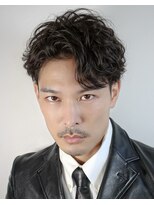 オーシャントーキョー ホワイト 原宿(OCEAN TOKYO WHITE)&nbsp;かき上げセンターパートビジネスサイドパート波巻きパーマ黒髪