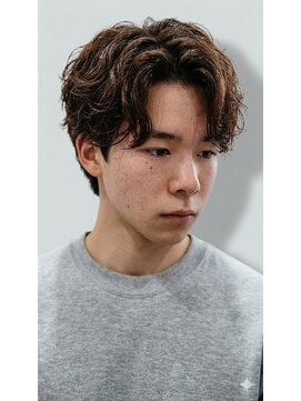 レボ(Revo) スパイラルパーマセンターパート！