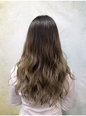 ナチュラルアッシュグラデーションカラー　《高倉麻未》