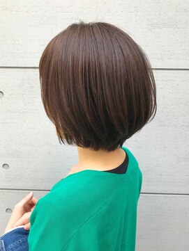 フィルムス(FILMS.) 頭の形が綺麗に見えるボブ