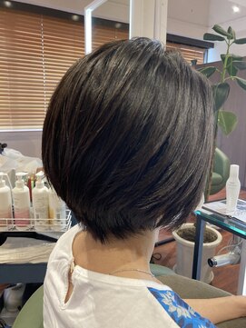 リリ(Re:Re:) 透け感前下がりボブ