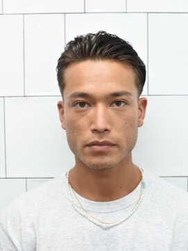 メリケンバーバーショップ トーキョー(MERICAN BARBERSHOP TYO) アップバングローフェードオールバック