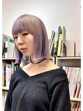 オンザ(ONTHE) パープル×ブロンドデザインカラーミディアムボブ