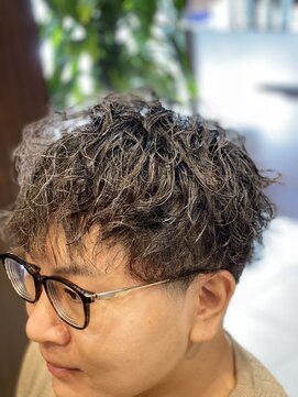 ヘアーモードキクチ 神田日銀通り店 神田スパイラル