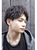スーツ短髪ツーブロック束感モテる黒髪シークレットパーマ