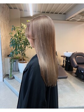 マセナ(Masena) ブロンドベージュ/ミルクティーベージュ/艶感ストレート/韓国風