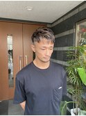 ビジネスショートスキンフェードツーブロック刈り上げスーツ