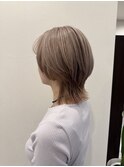 ホワイトベージュ×ショートウルフ