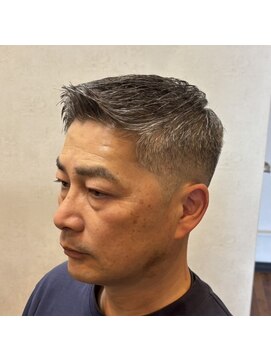 ディスイズザバーバー(This is The BarBer) フェードカット