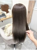 【kyoko】ツヤ感たっぷりアッシュブラウンカラー