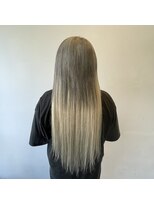 フツーロ 栄(FUTURO) プルエクステ