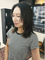 クイン(qin)&nbsp;ミディアムくせ毛スタイル