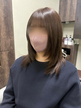 ヤヤ 浅草(yaya.) ワンカールして可愛いミディアムレイヤースタイル