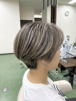 あなたの髪質を見極めショートカットもお任せ下さい◎再現性の高いカットで自宅でもサロン仕上がりが叶う♪