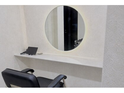 ホワイト(WHITE)の写真