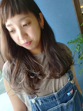 クブヘアー(kubu hair) 《Kubu hair》大人可愛いショートバングでインナーカラー