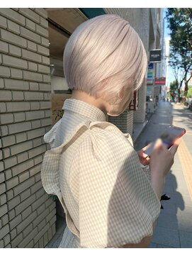 ディーカヘアーセンダイ(Di KA HAIR sendai) milky white/ホワイトカラー/ショート/ハイトーン/ケアブリーチ