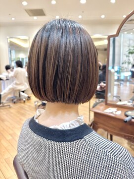 ビュートリアム265(BEAUTRIUM 265) ボブ/ミニボブ/銀座/ストレートヘア/髪質改善/縮毛矯正/前下がり