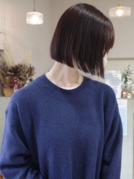 トナリ(tonari) 切りっぱなしボブ　暗髪ラベンダー【鹿児島中央】