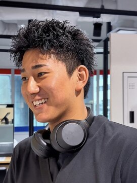 オーシャン トーキョー コウベ(OCEAN TOKYO KOBE) ピンパーマメンズショートスパイキーショート