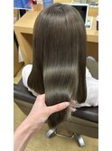 シルバーグレージュ