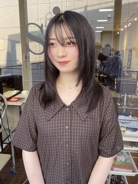 シオ ヘアー デザイン(Sio. hair design) トレンドのミディアムレイヤーカット