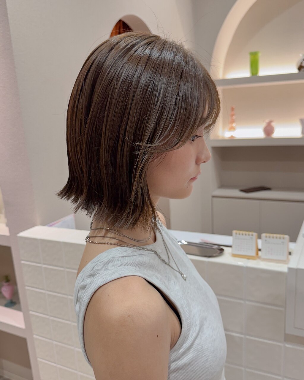 透明感ピンクベージュ/ブリーチ/表参道ボブ