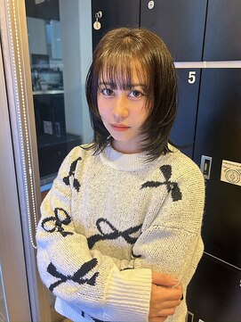 インク サカエ(inq sakae) ワンカラー/ミディアムレイヤー/顔まわりカット