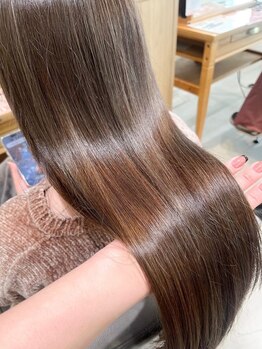 エテレ(etele)の写真/くせ毛・うねり解消！ナチュラル仕上げ巻ける縮毛矯正/で大人髪に髪質改善髪質改善ポテンツァTR高評価