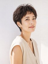 ティータ(teeta)&nbsp;【骨格補正】頭の丸みを綺麗に魅せる★大人ピクシーカット
