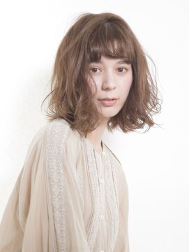 メゾンドイギー(MAISON de IGGY) ヌーディーベージュ×柔らかウェーブ＃大人かわいい＃前髪