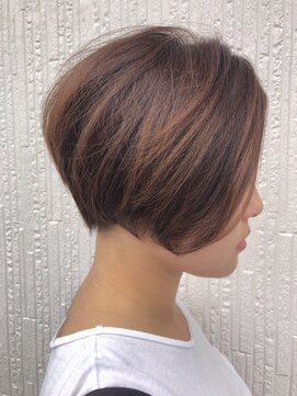 ロコモコカウイ(HAIR SALON Loco Moco KAUI) ショートカット グレージュ